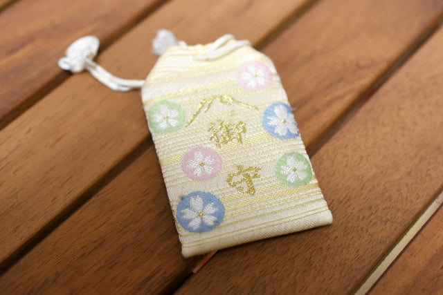古いお守りの返納・処分方法｜違う神社はOK？正しい手放し方