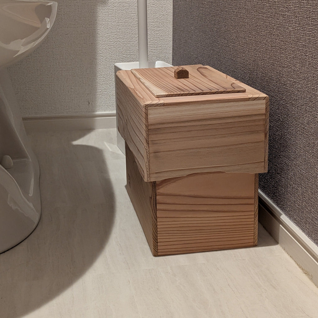 杉のダストボックス